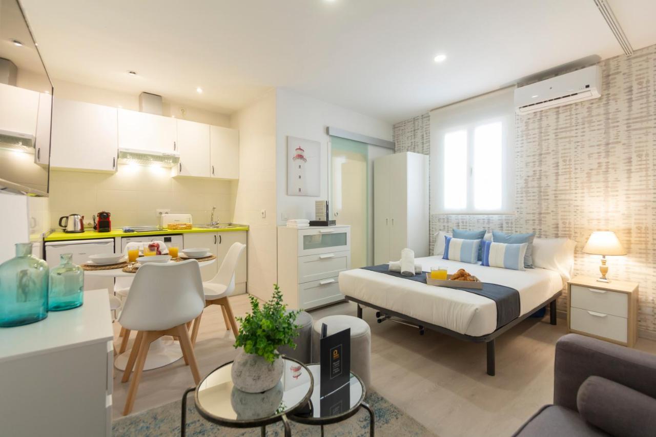 Ronda De Valencia Apartament